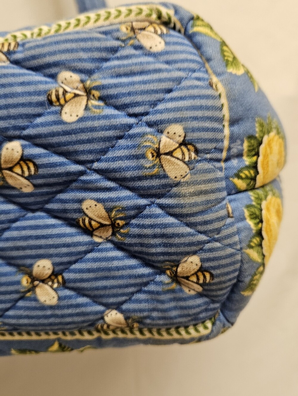 Vera Bradley Blue Bee Villager Quilted Floral Tote Bag with Yellow Rose Trim Vtg - Picture 11 of 16